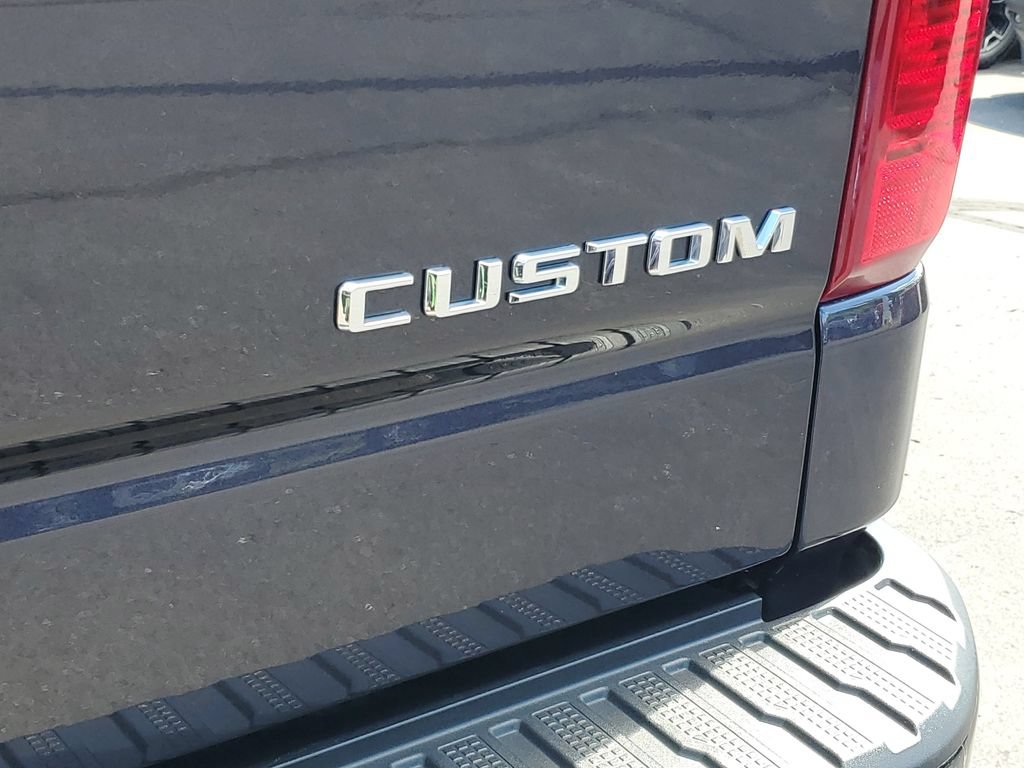 Used 2022 Chevrolet Silverado 1500 Custom Trail Boss AWD/4WD image 32