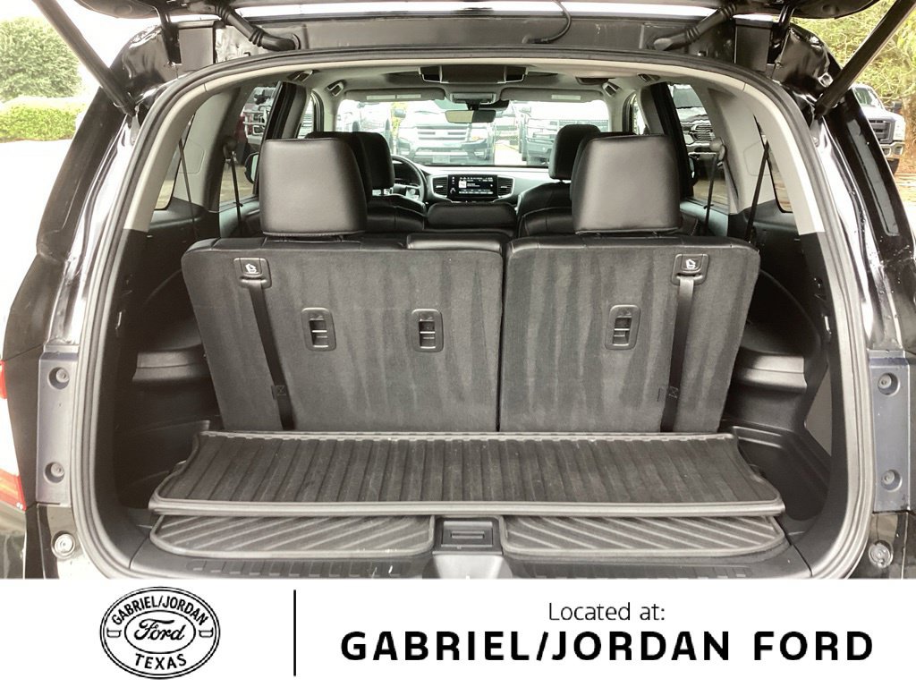 Used 2021 Honda Pilot Touring image 10