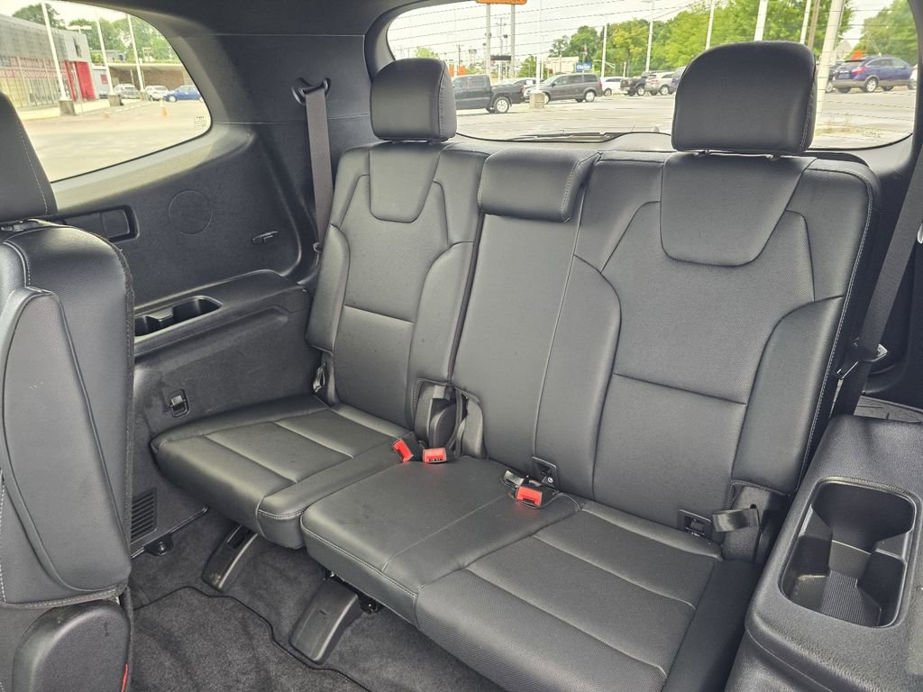 Used 2025 Kia Telluride AWD image 11