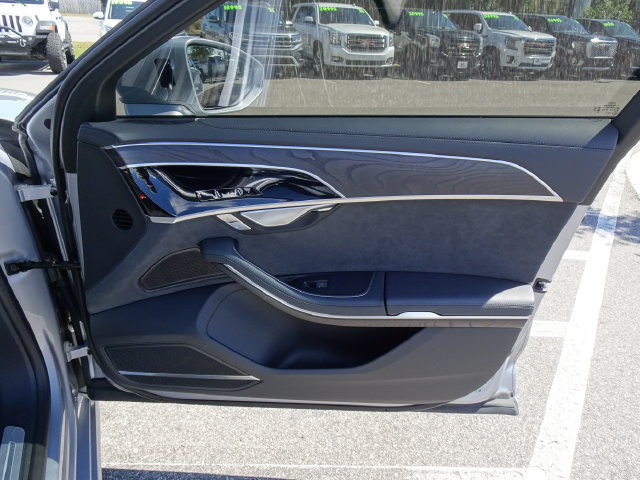 Used 2025 Audi A8 L 3.0T AWD/4WD image 17