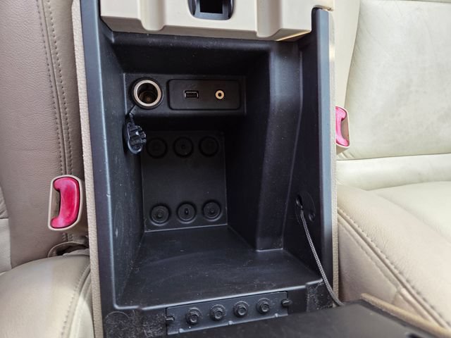 Used 2010 Ford Explorer Eddie Bauer RWD image 27