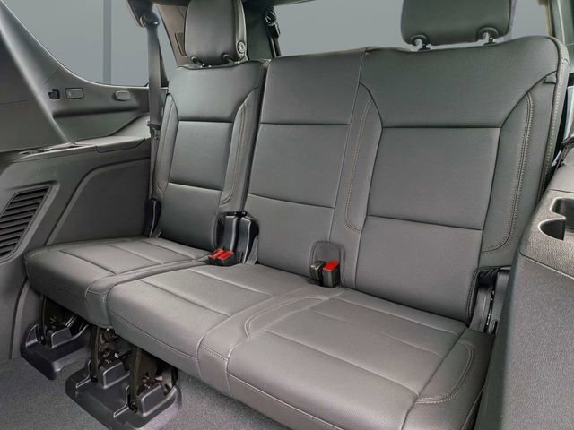Used 2026 Chevrolet Tahoe High Country AWD/4WD image 12