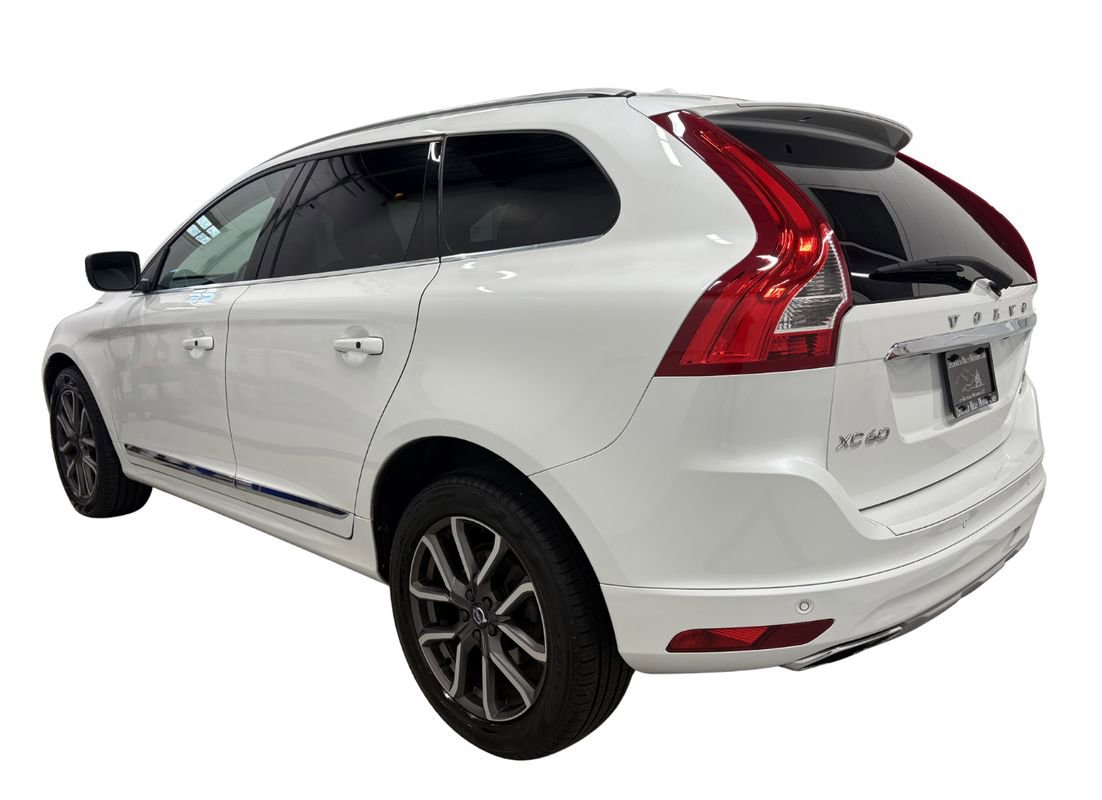 Used 2016 Volvo XC60 T5 Premier w/ Proximity Package AWD/4WD image 6