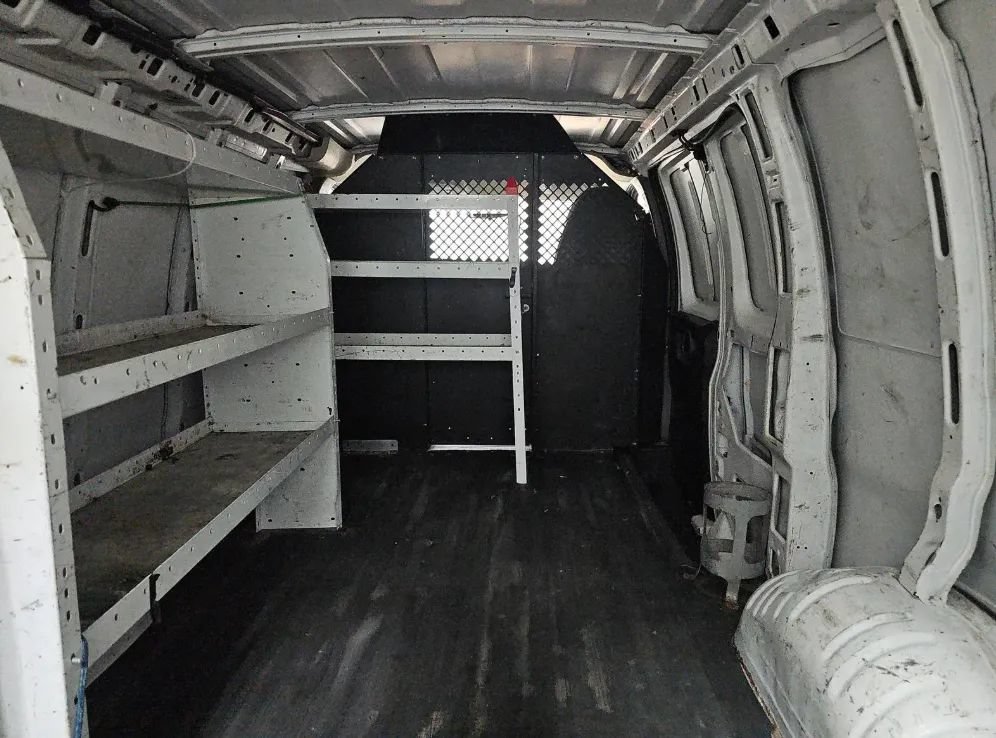 Used 2013 Chevrolet Express 1500 RWD image 3