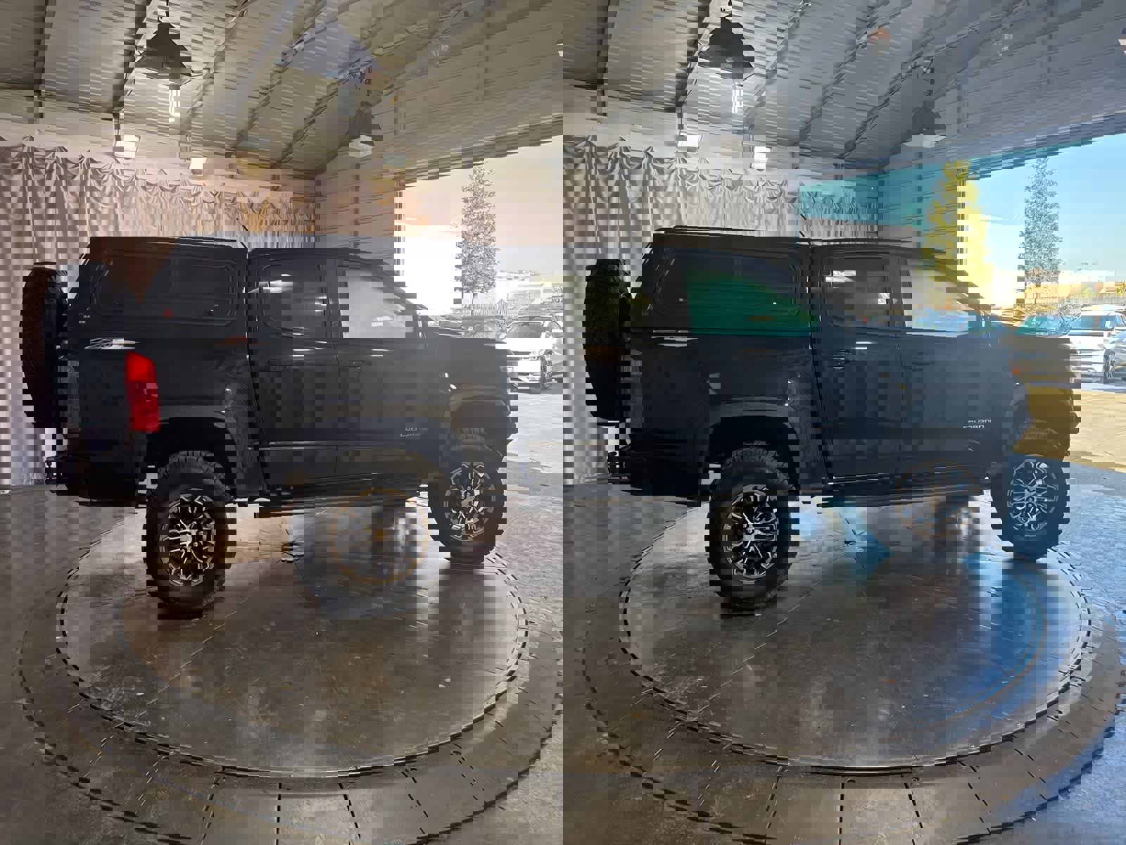 Used 2018 Chevrolet Colorado ZR2 image 4