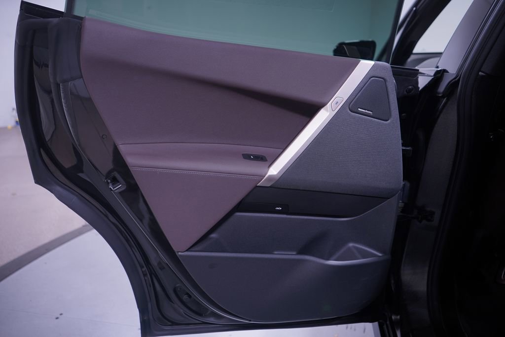 Used 2024 BMW iX xDrive50 image 14