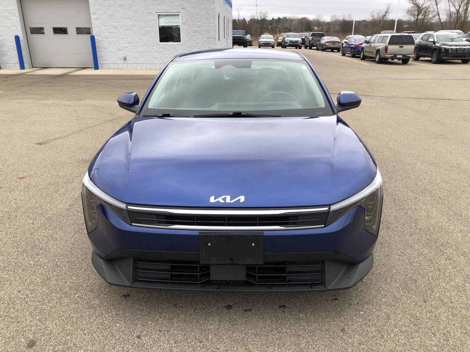 Used 2025 Kia K4 LXS image 13