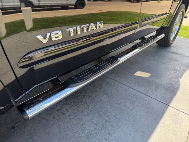 Used 2015 Nissan Titan SL w/ SL Heavy Metal Package image 5