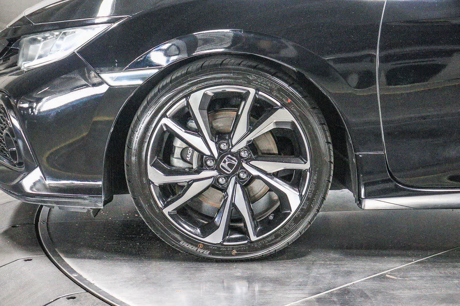 Used 2019 Honda Civic Si image 9