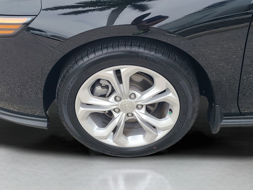 Used 2025 Honda Accord LX image 10