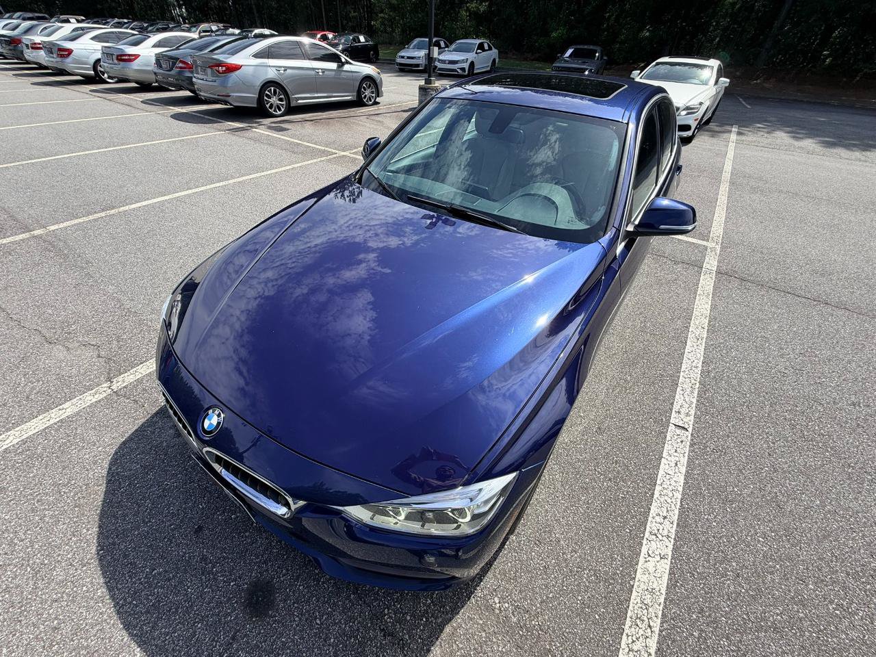 Used 2017 BMW 330i xDrive Sedan AWD/4WD image 31