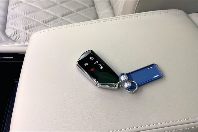 Used 2025 Volkswagen Atlas SEL Premium R-Line AWD/4WD image 11