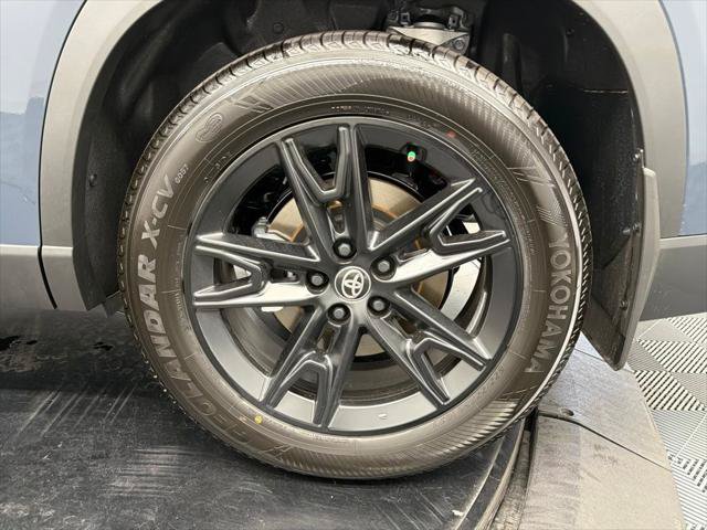 Certified 2026 Toyota Grand Highlander FWD image 16