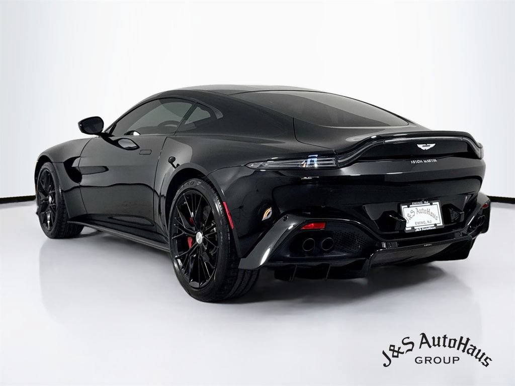 Used 2021 Aston Martin V8 Vantage Coupe RWD image 5
