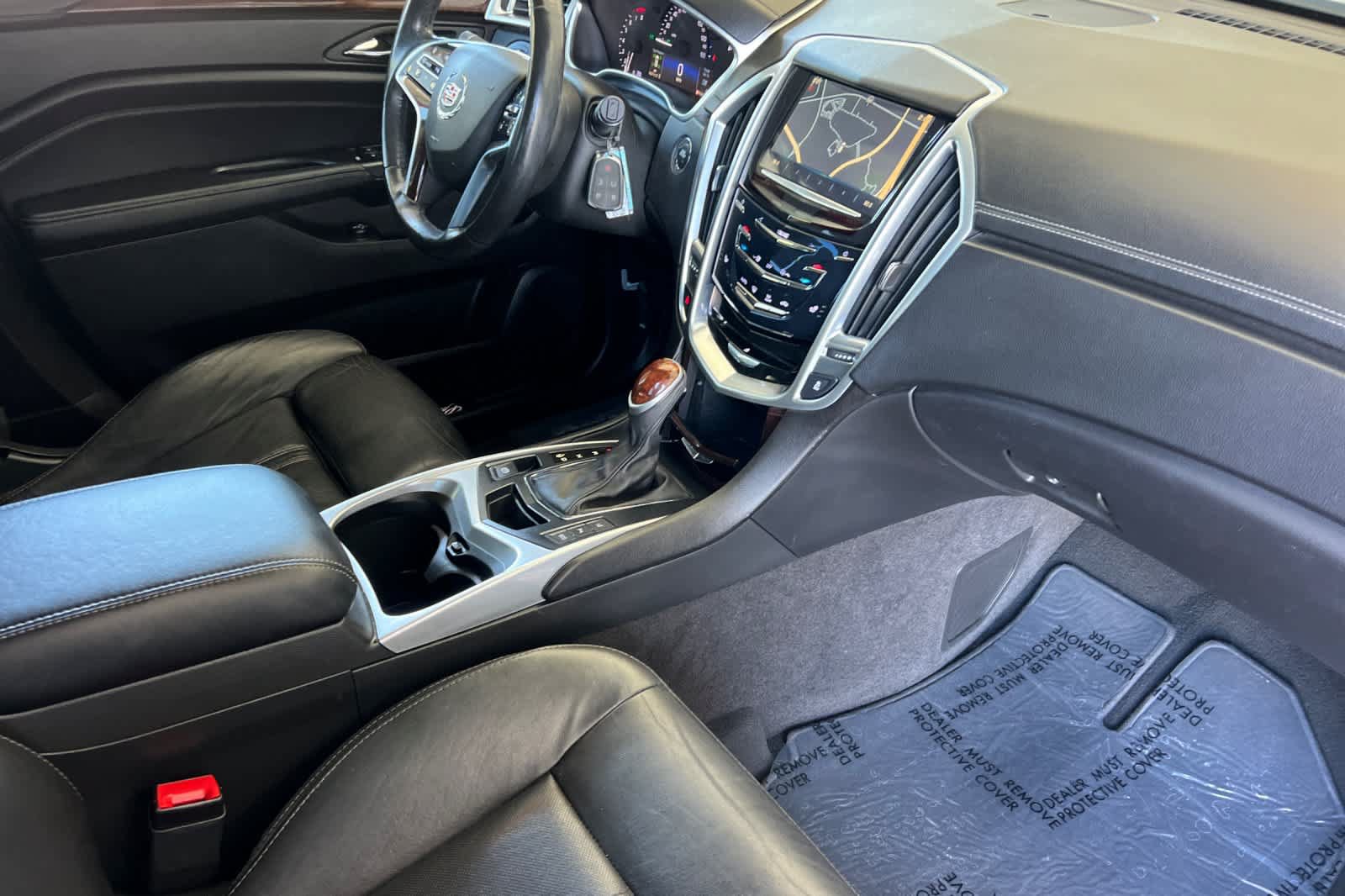 Used 2016 Cadillac SRX Luxury w/ Driver Awareness Package AWD/4WD image 17