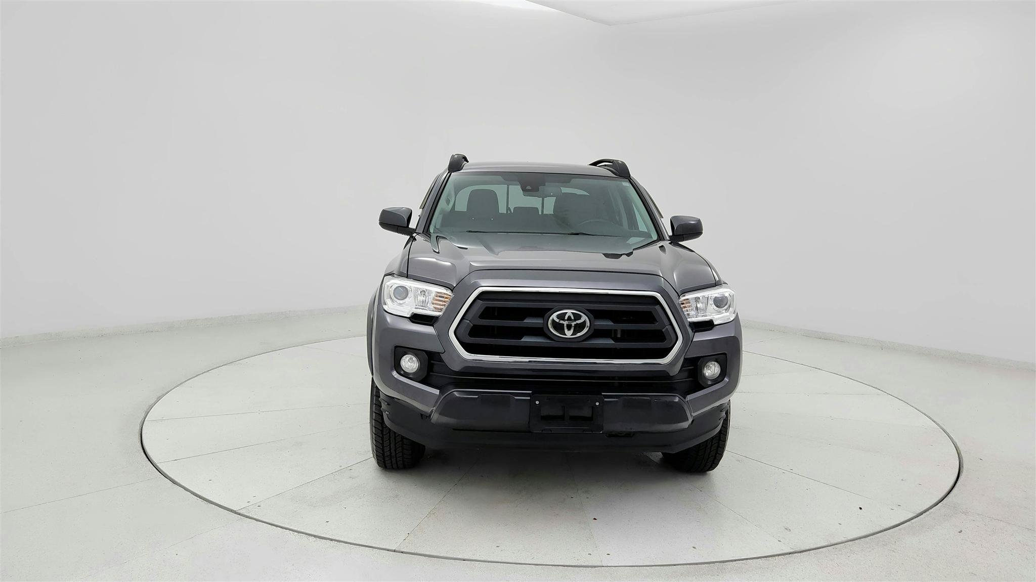 Used 2022 Toyota Tacoma SR5 AWD/4WD image 8