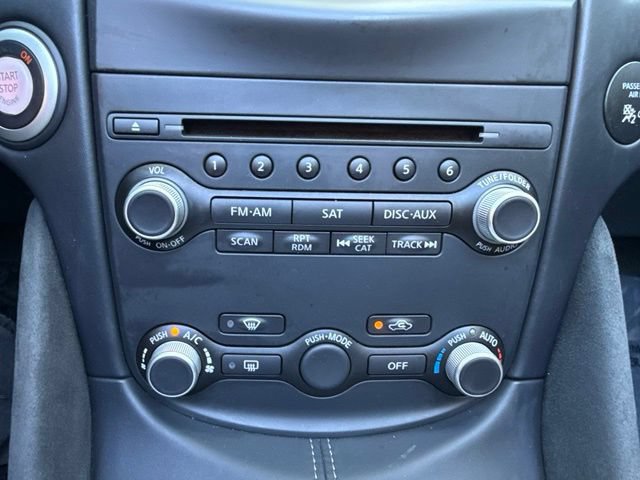 Used 2014 Nissan 370Z Touring w/ Navigation Package RWD image 16