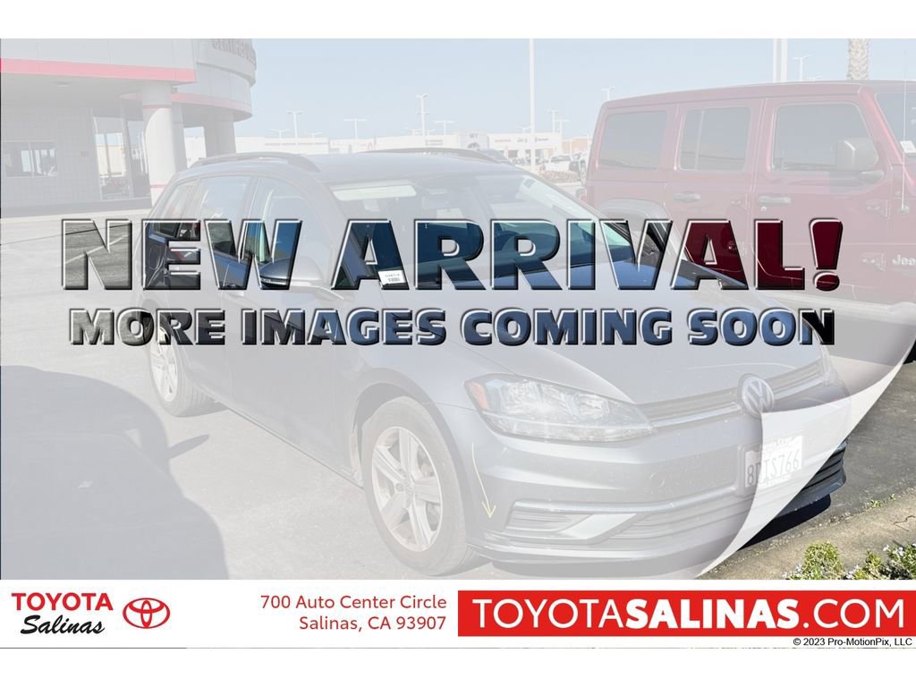 Used 2018 Volkswagen Golf SE