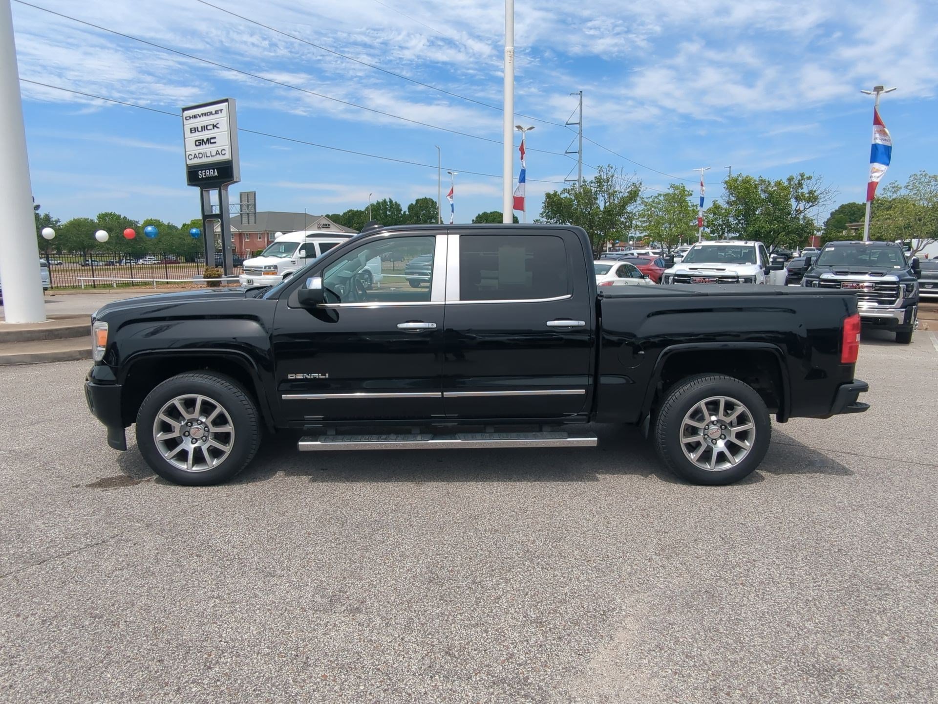 Used 2015 GMC Sierra 1500 Denali w/ Driver Alert Package AWD/4WD image 5