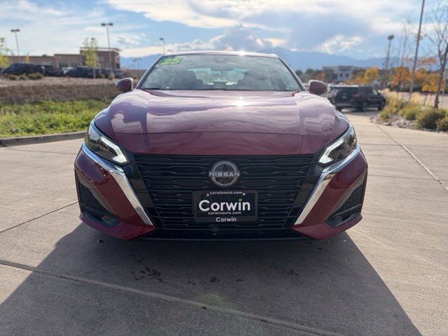 Used 2025 Nissan Altima 2.5 SV w/ SV Special Edition Package AWD/4WD image 5