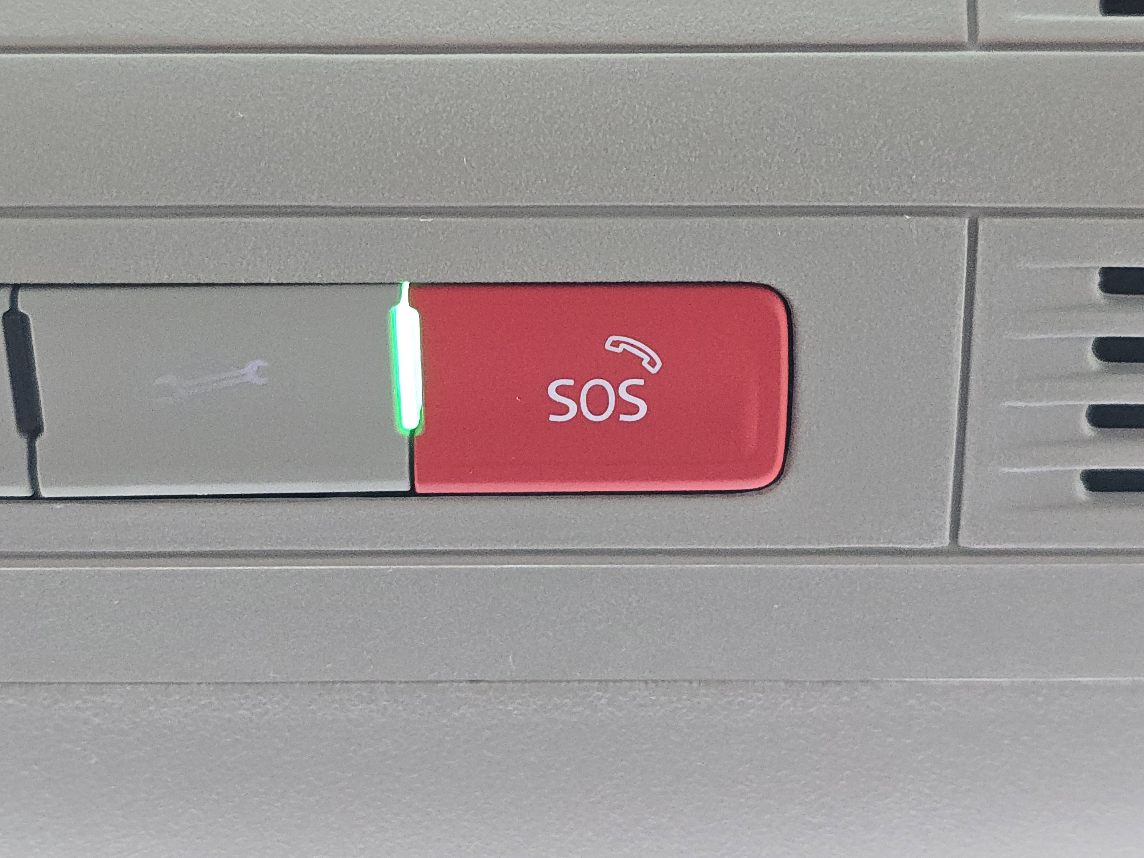 Certified 2024 Volkswagen Taos SE w/ Panoramic Sunroof Package AWD/4WD image 26