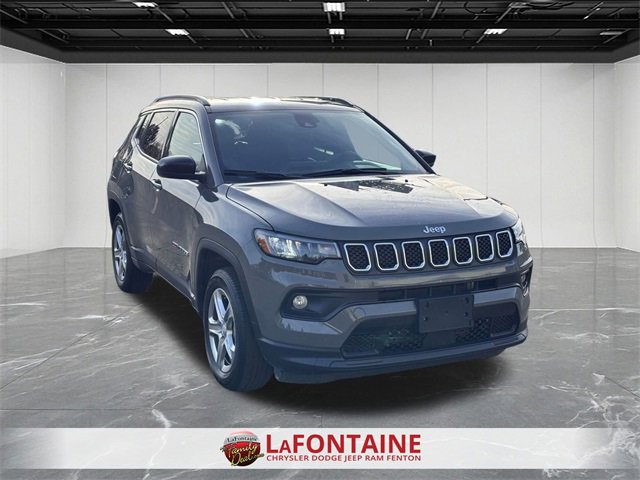 Certified 2024 Jeep Compass Latitude image 7