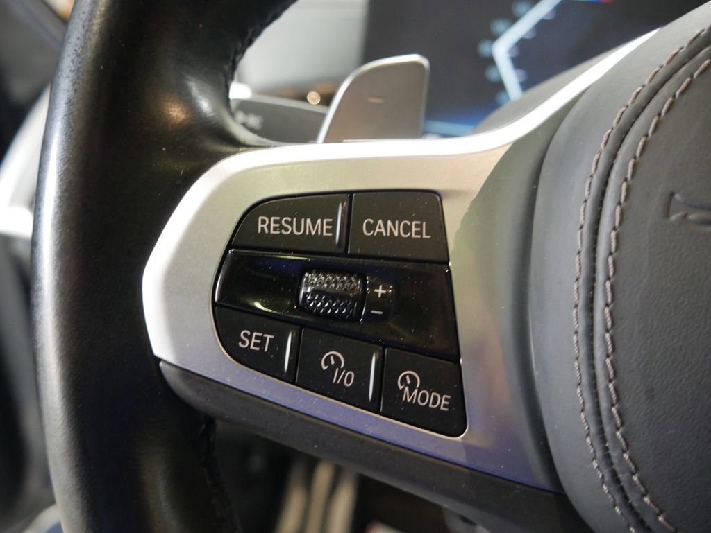 Used 2023 BMW X7 xDrive40i w/ M Sport Package AWD/4WD image 37