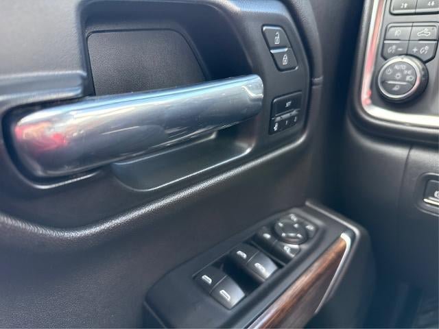 Used 2020 Chevrolet Silverado 1500 High Country w/ Technology Package AWD/4WD image 18