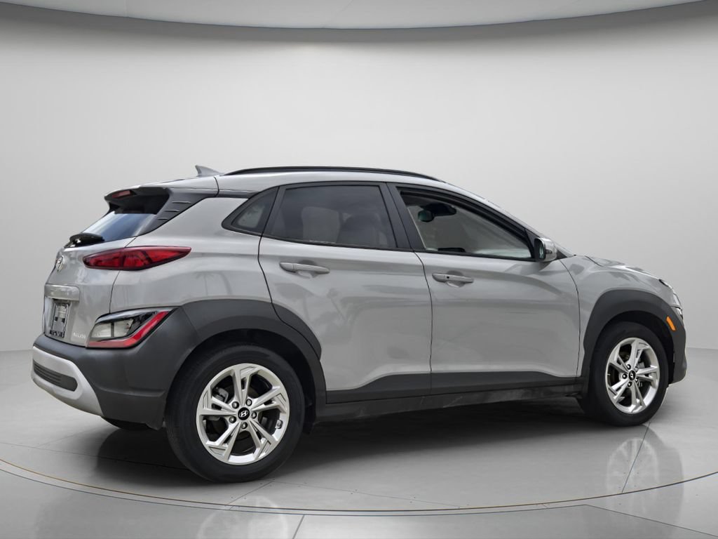 Used 2023 Hyundai Kona SEL FWD image 7