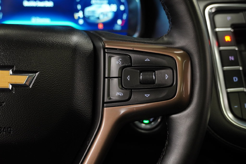 Used 2023 Chevrolet Tahoe High Country w/ Premium Package 2 AWD/4WD image 33
