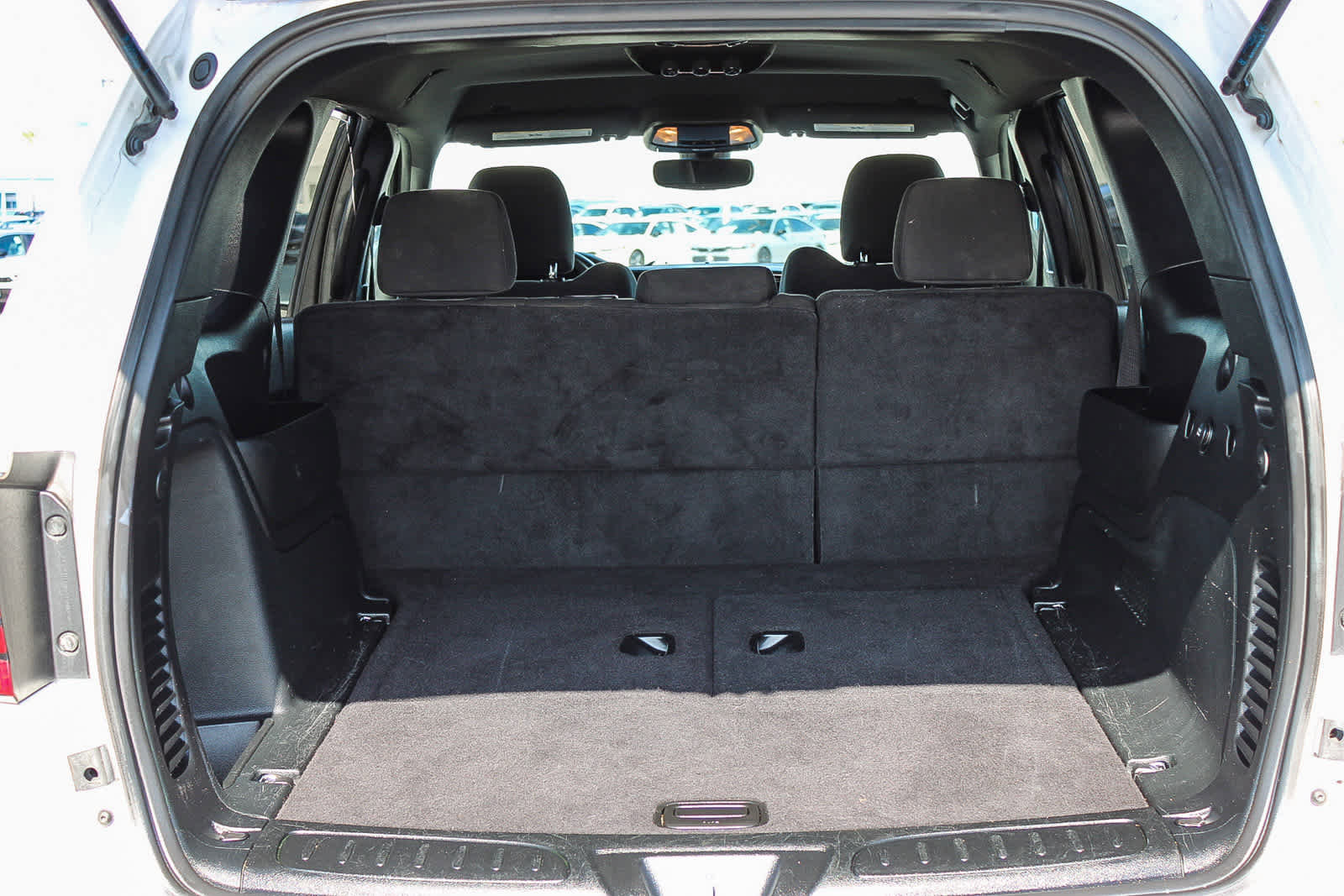 Used 2023 Dodge Durango SXT image 25