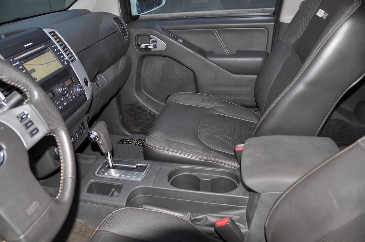 Used 2015 Nissan Frontier PRO-4X w/ Pro-4x Luxury Package AWD/4WD image 26
