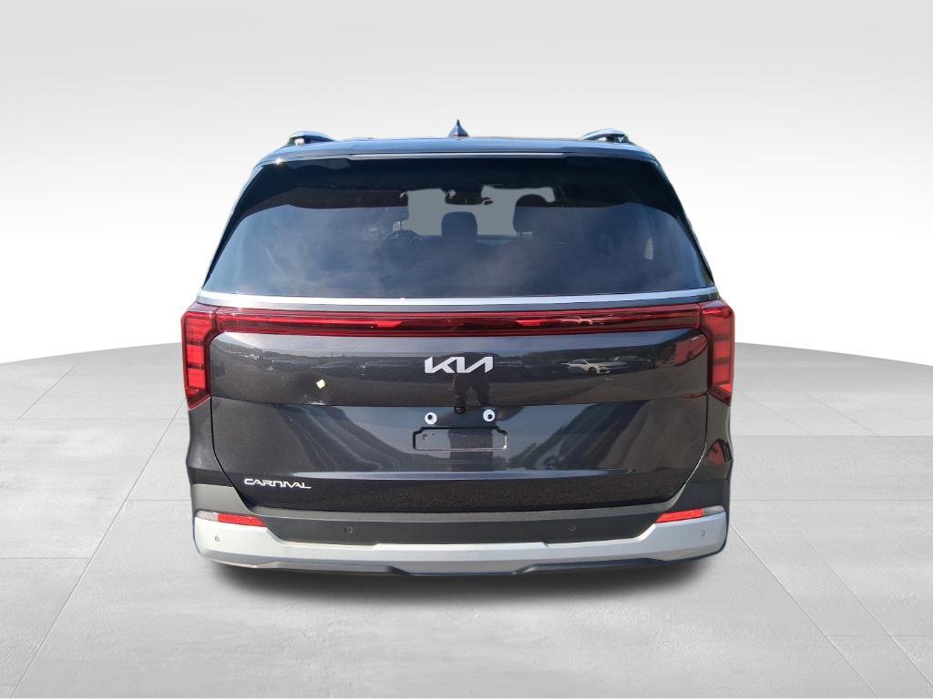 Certified 2026 Kia Carnival EX FWD image 7