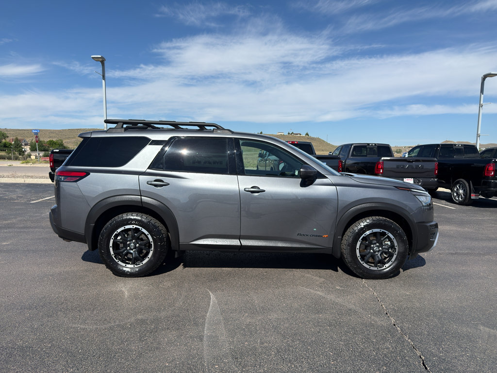 Used 2025 Nissan Pathfinder Rock Creek AWD/4WD image 4