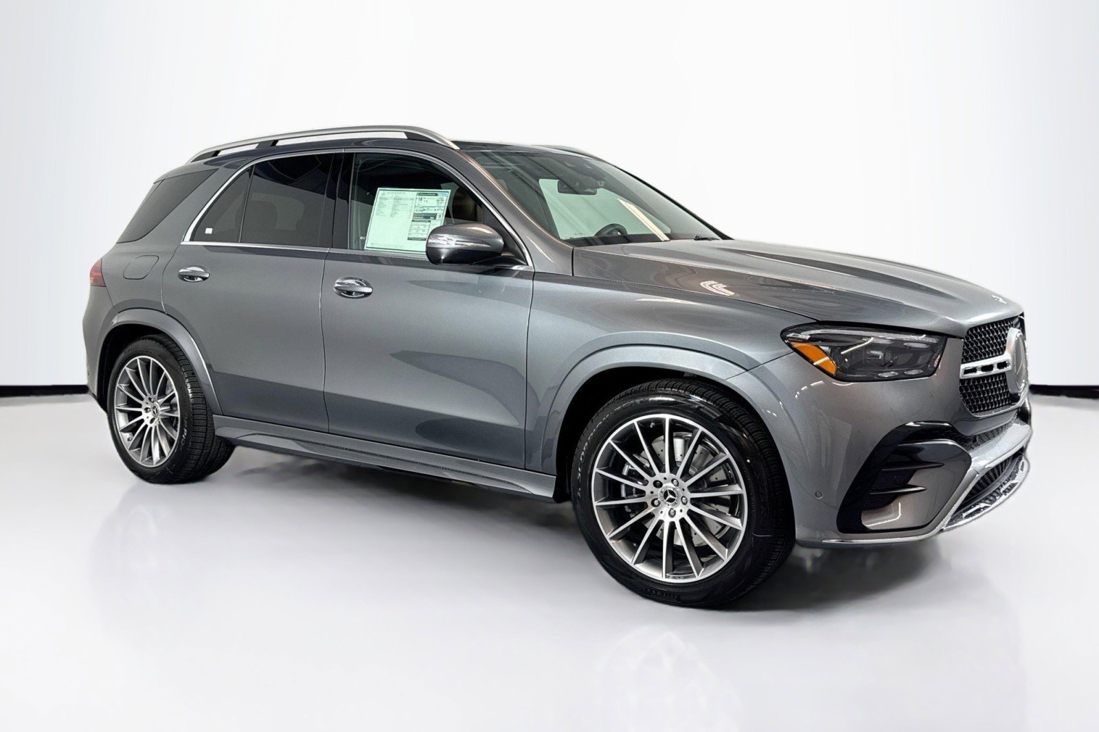 New 2026 Mercedes-Benz GLE 580 4MATIC image 3
