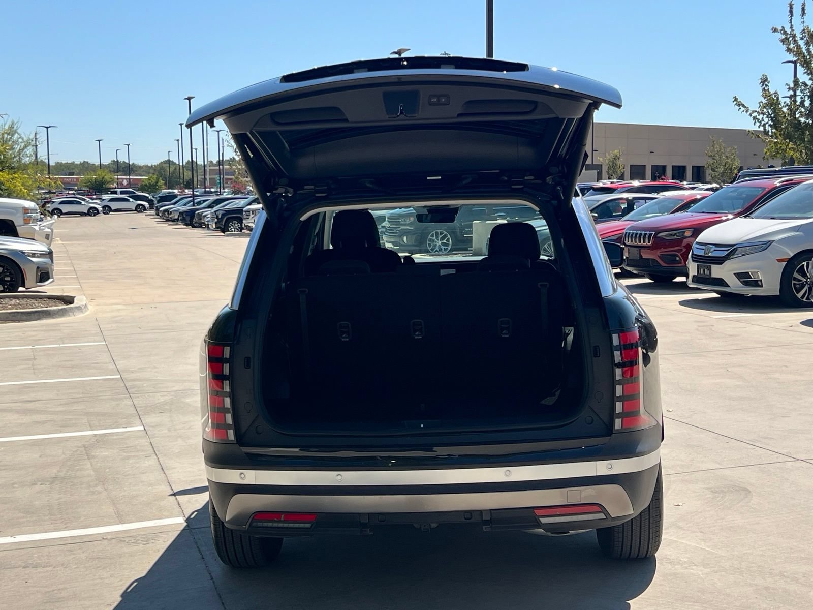 Used 2026 Hyundai Palisade SEL FWD image 15
