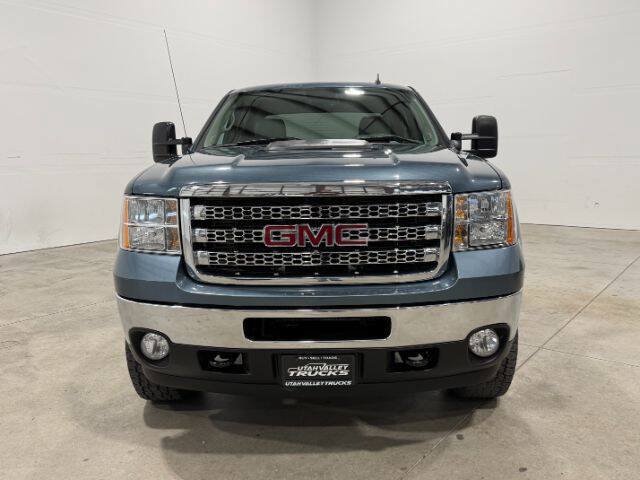 Used 2013 GMC Sierra 2500 SLE w/ SLE Preferred Package AWD/4WD image 3