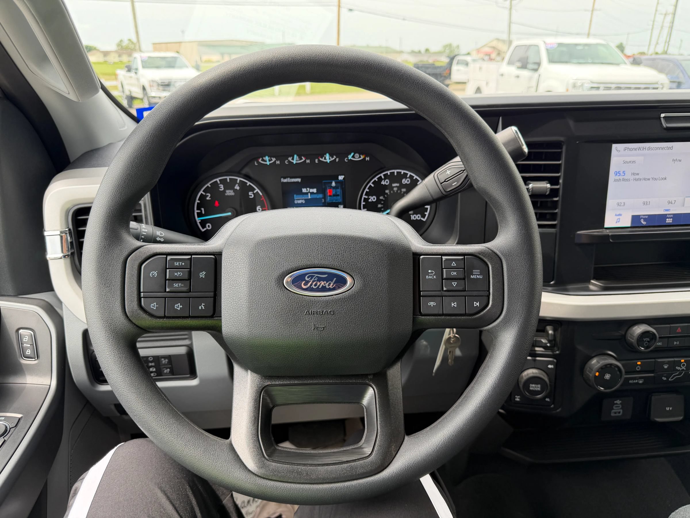 Used 2025 Ford F350 XLT AWD/4WD image 14