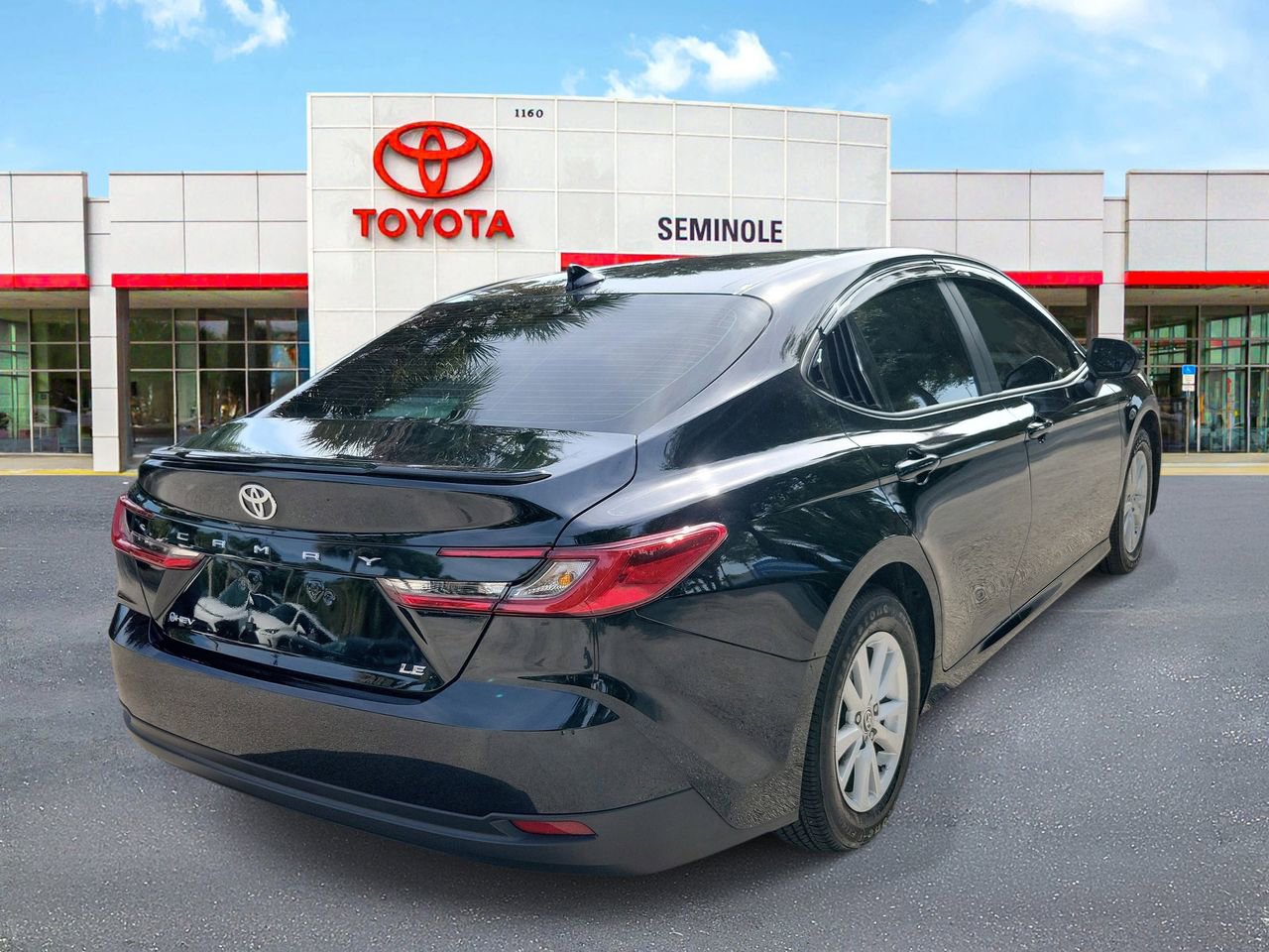 Used 2026 Toyota Camry LE w/ Convenience Package FWD image 3