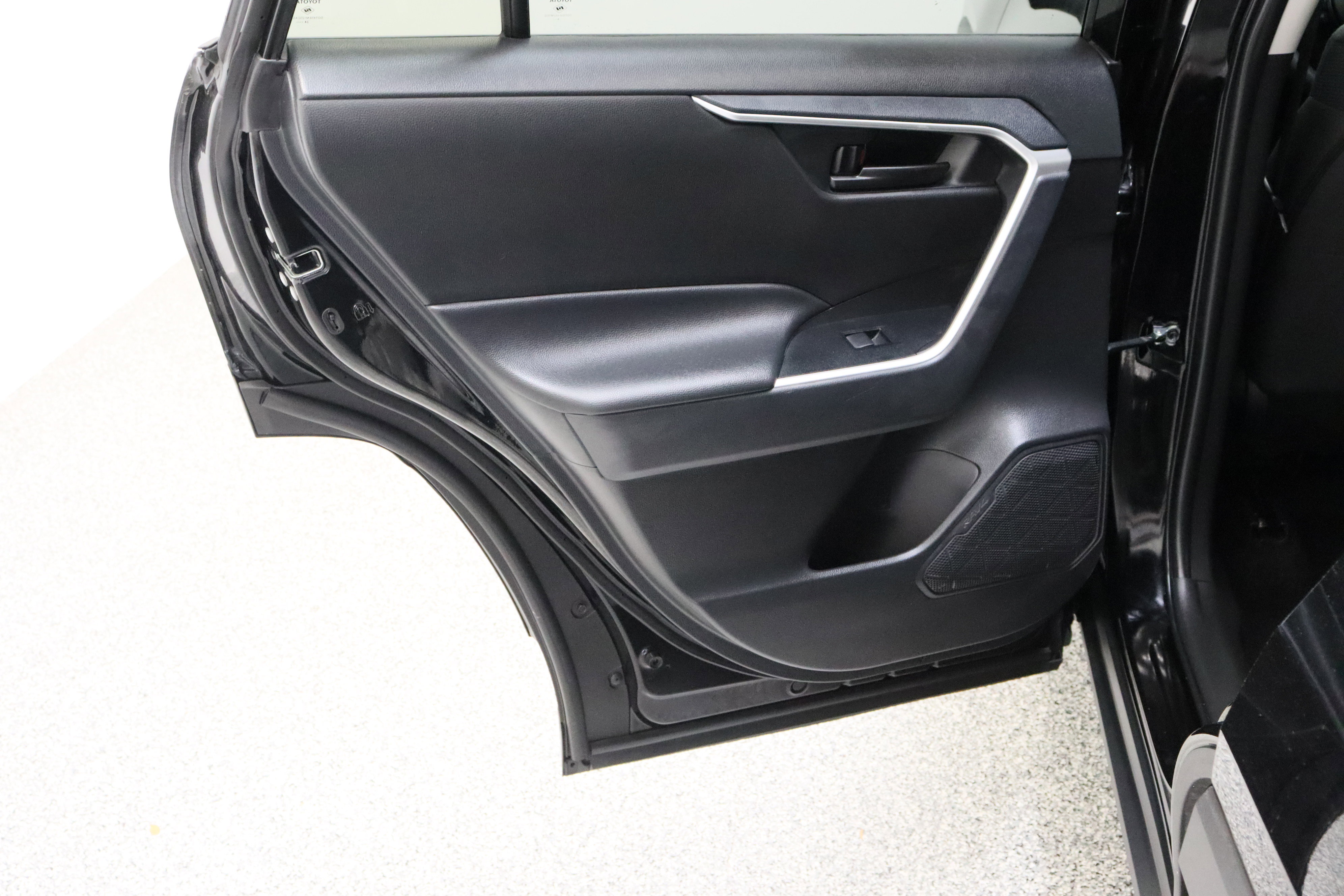 Used 2025 Toyota RAV4 LE FWD image 22
