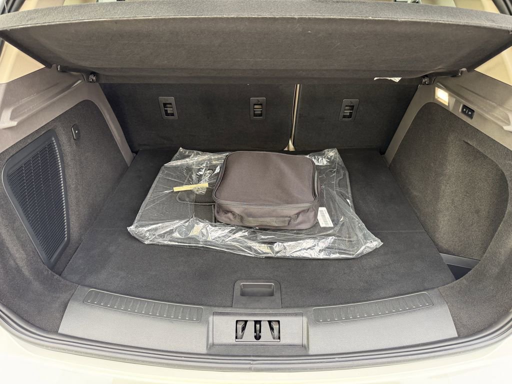 Used 2023 Lincoln Corsair Grand Touring w/ Equipment Group 301A image 14