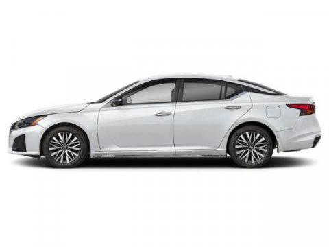 Used 2025 Nissan Altima 2.5 SV image 3