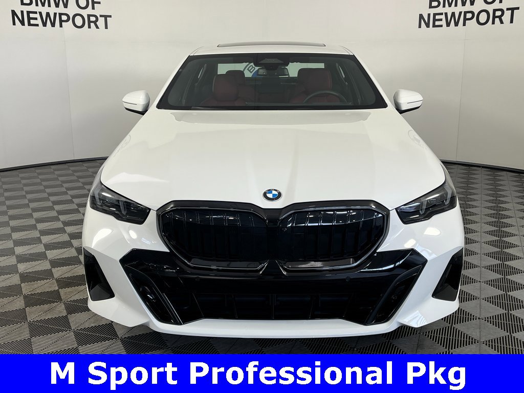 Certified 2026 BMW 530i xDrive w/ M Sport Package image 6