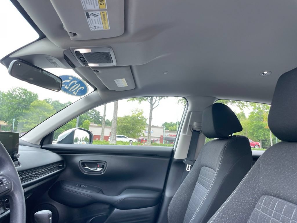 Certified 2025 Honda HR-V LX image 28