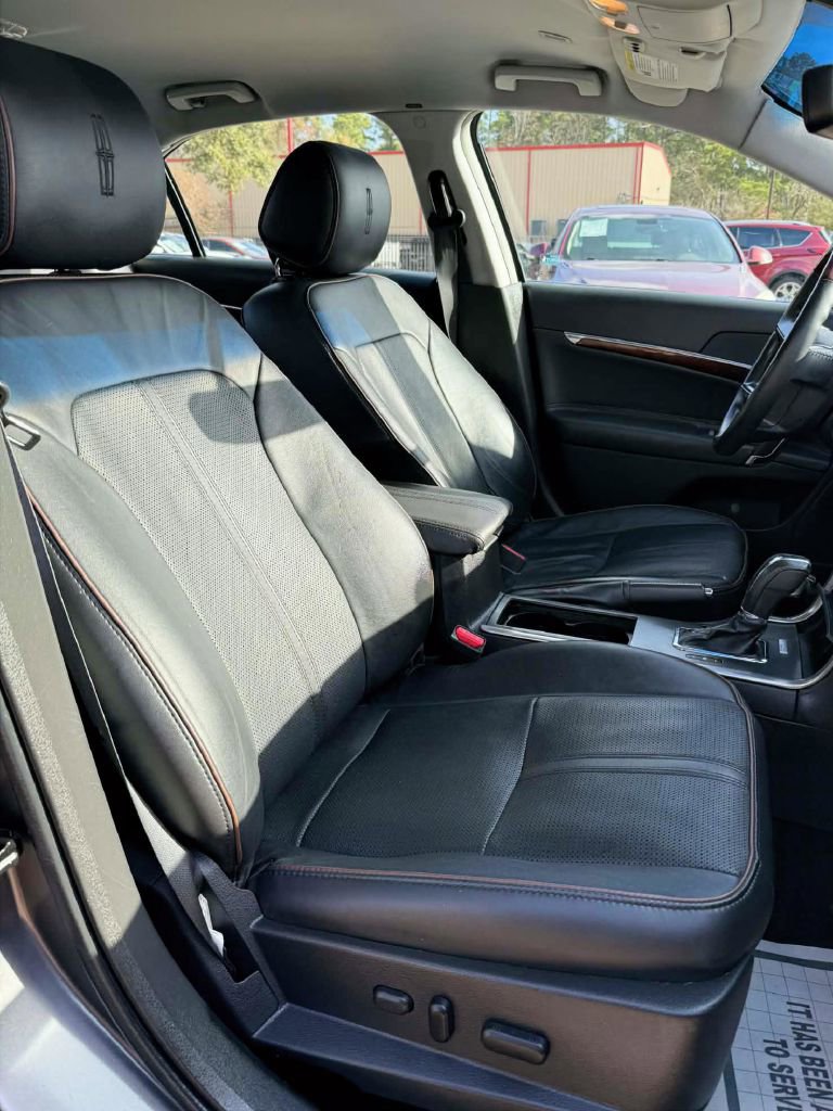 Used 2012 Lincoln MKZ FWD image 12