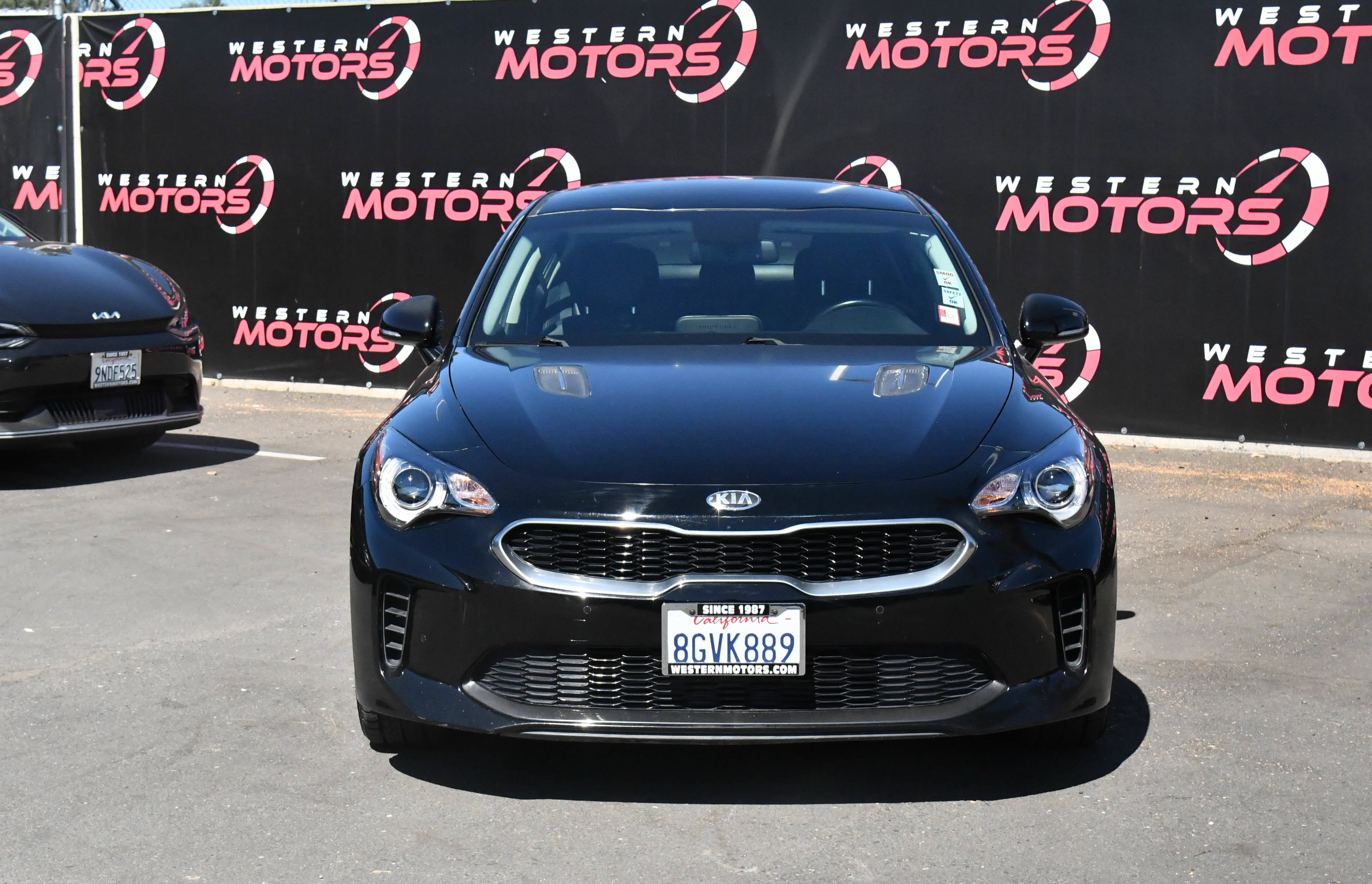 Used 2019 Kia Stinger RWD image 2