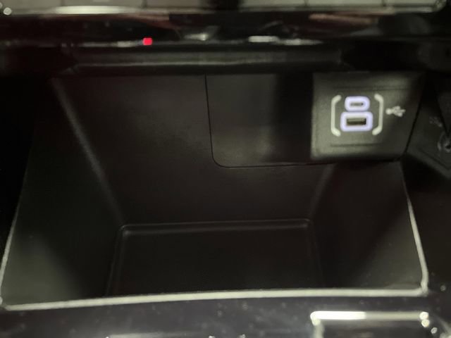 Used 2025 Jeep Compass Limited w/ High Altitude Package image 23