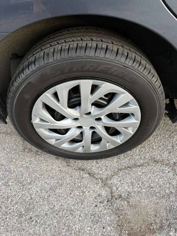 Used 2014 Toyota Corolla L image 23