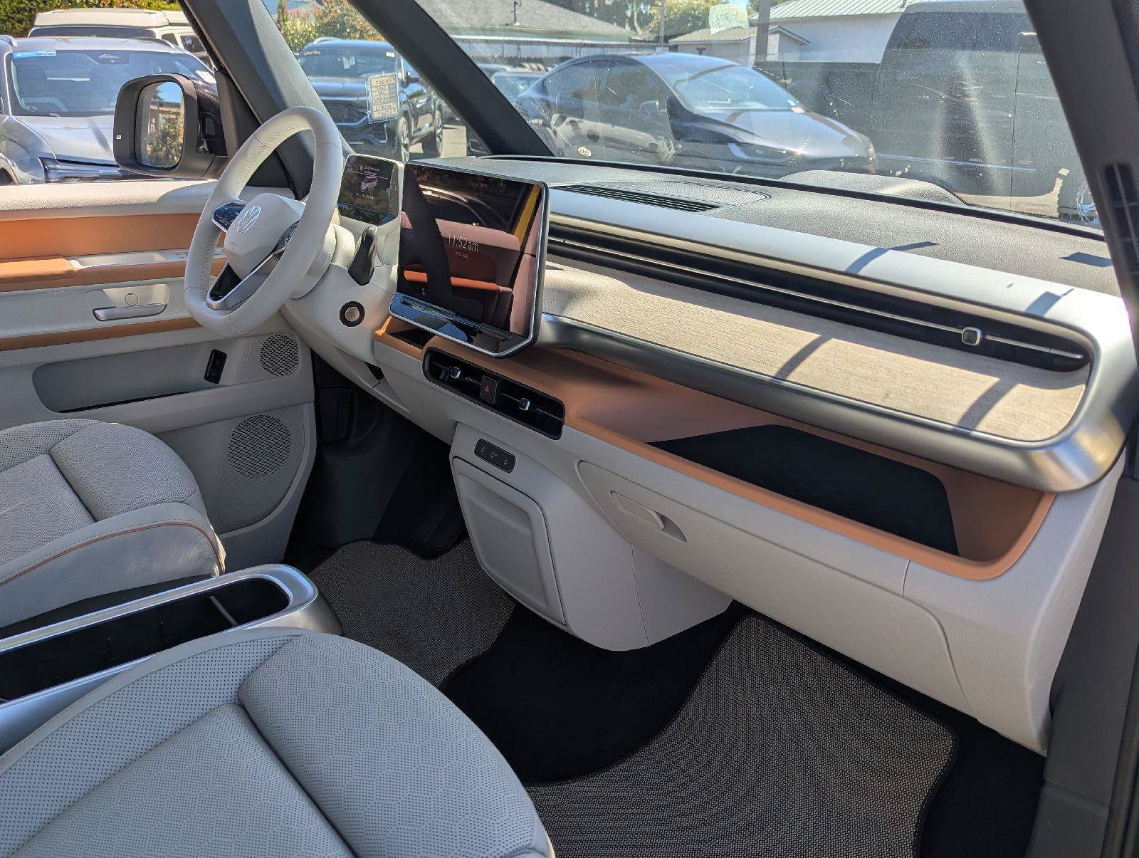 New 2025 Volkswagen ID. Buzz Pro S Plus AWD/4WD image 46