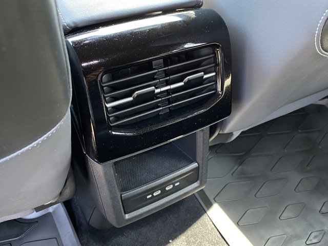 Used 2024 Volkswagen ID.4 2WD image 23